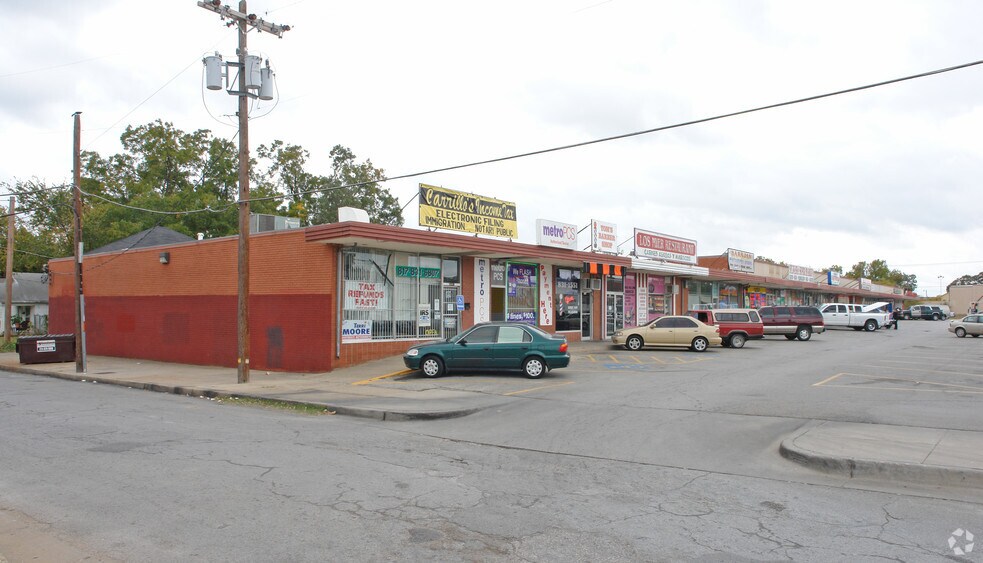 More Photos Of 700-740 N Sylvania Ave, Fort Worth Unknown For Lease