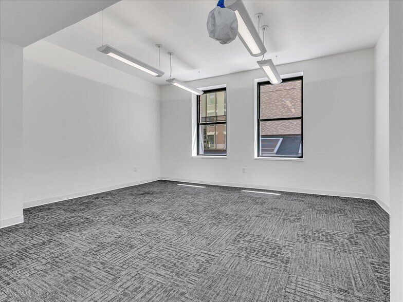 More Photos Of 88 Broad St, Boston Office For Lease