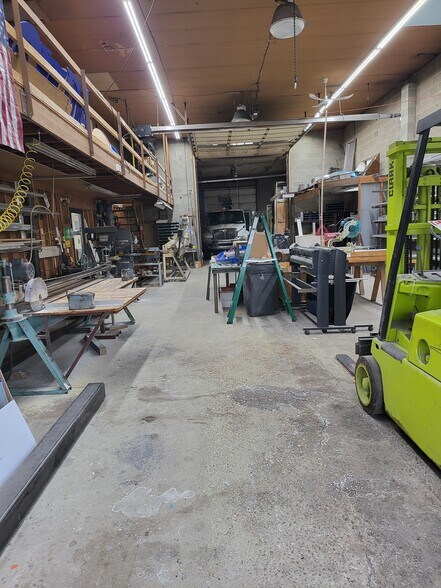 More Photos Of 3180 Genesee St, Buffalo Warehouse For Lease