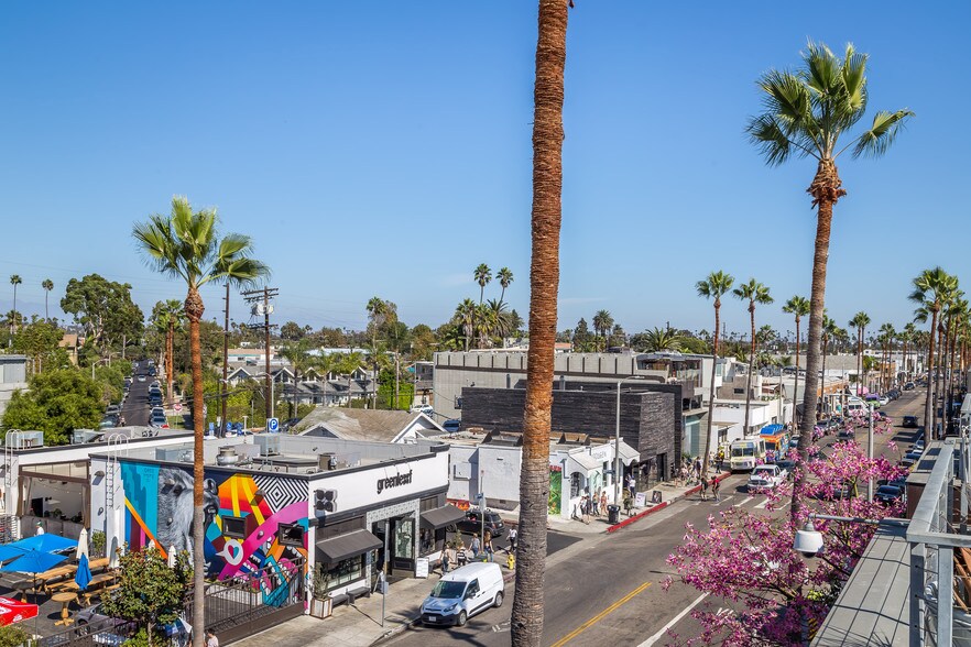 More Photos Of Abbot Kinney Blvd, Venice Loft Creative Space For Lease