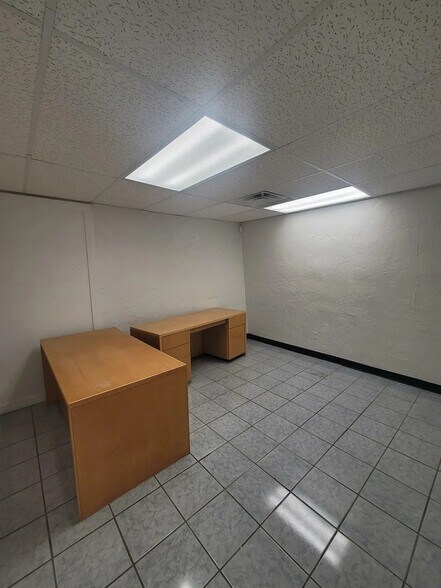 More Photos Of 241 W Cottonwood Ln, Casa Grande Office For Lease