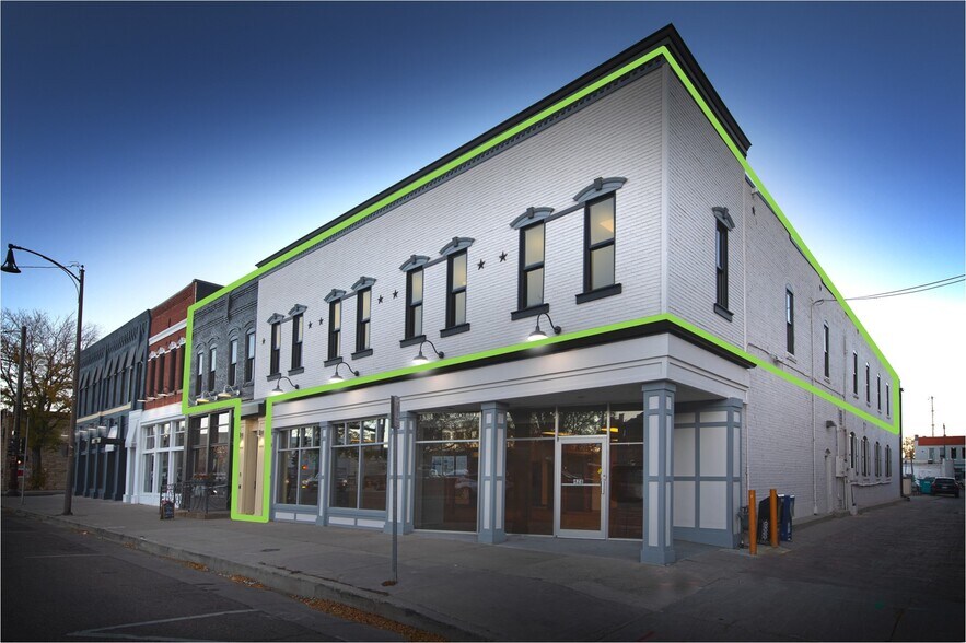 More Photos Of 428-450 Cleveland Ave, Loveland Storefront Retail Office For Lease