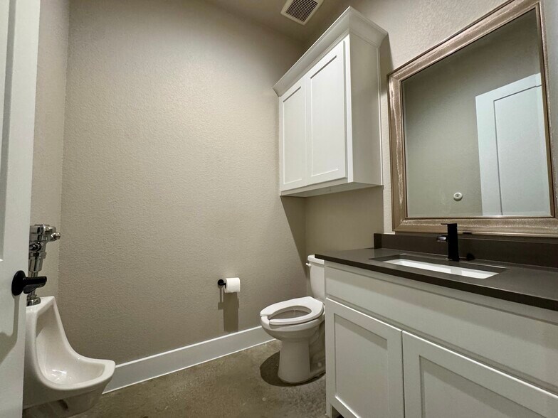 More Photos Of 116 Nxne Dr, Hutto Unknown For Lease