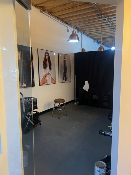 More Photos Of 415 S Cedros Ave, Solana Beach Storefront Retail Office For Lease