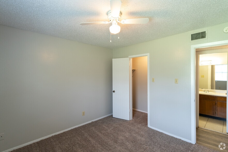 More Photos Of 255 Turner St, Roanoke Apartments For Sale