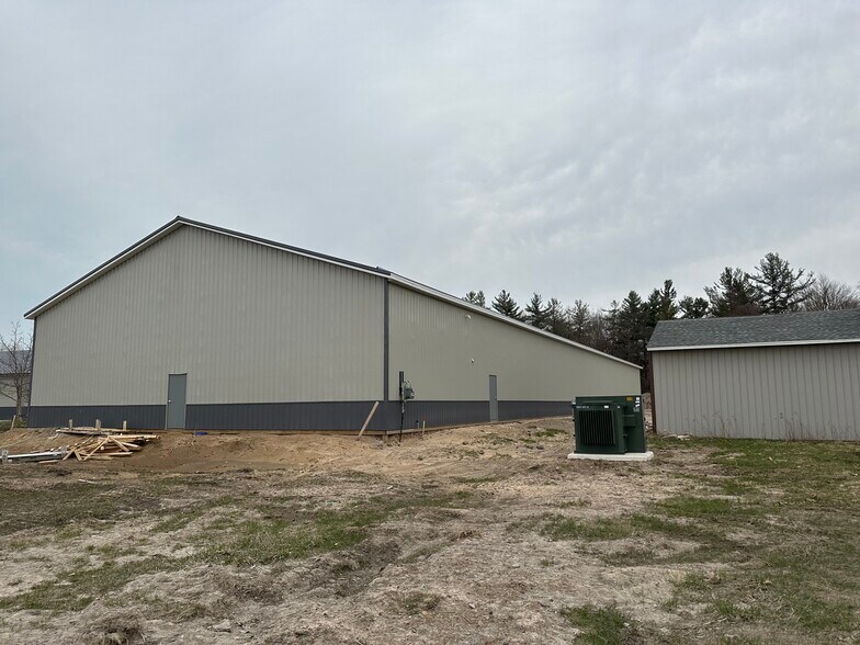 More Photos Of 2429 2 Mile Rd, Bay City Manufacturing For Sale