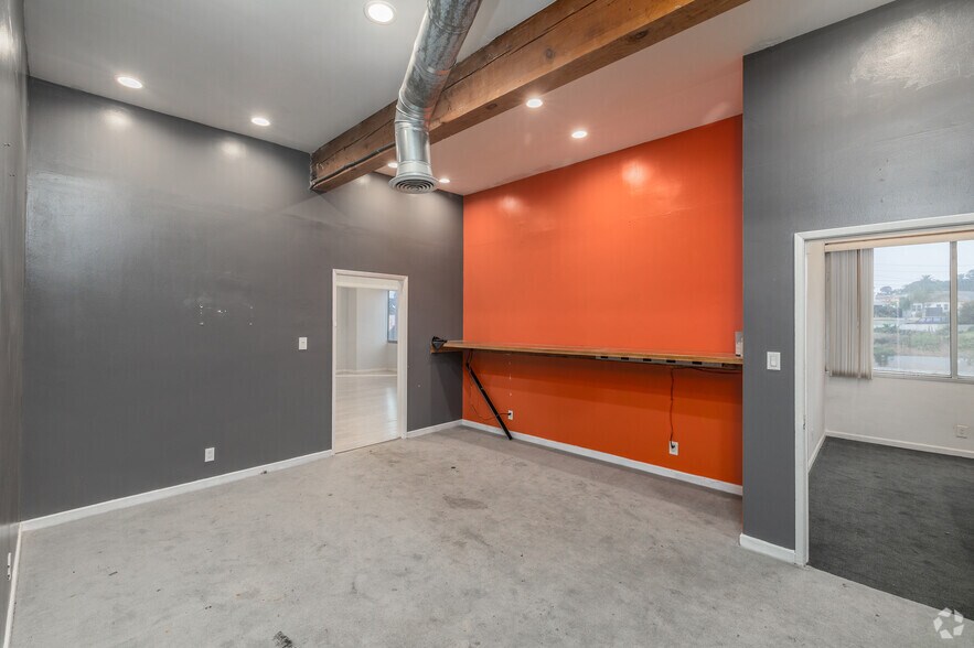 More Photos Of 612-620 E Manchester Blvd, Inglewood Loft Creative Space For Sale
