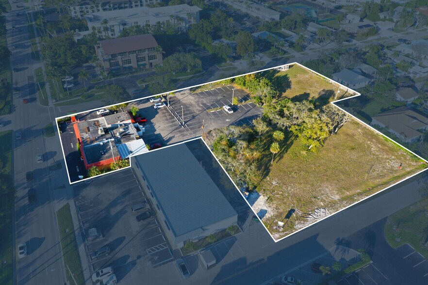 More Photos Of 3100 Tamiami Trl N, Naples Land For Lease