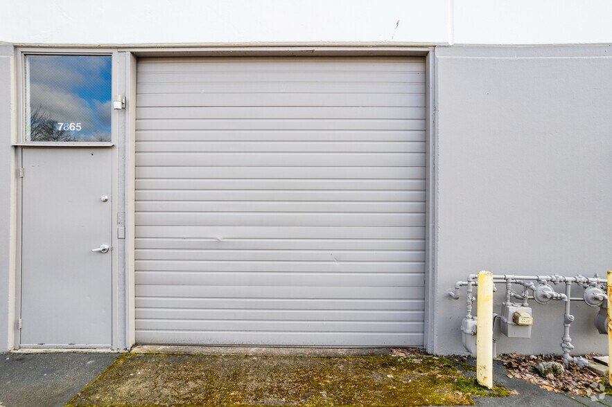 More Photos Of 8362-8380 SW Nimbus Ave, Beaverton Unknown For Lease