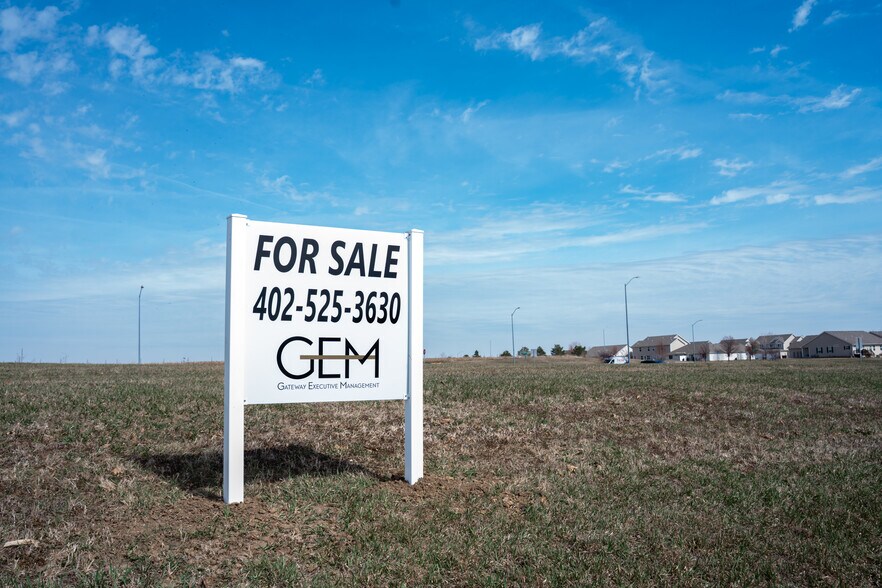 More Photos Of 8541 Express dr, Lincoln Land For Sale