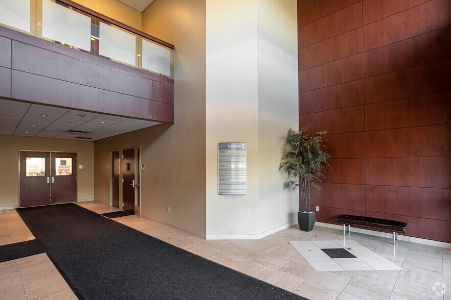 More Photos Of 1405 S County Trl, East Greenwich Medical For Lease