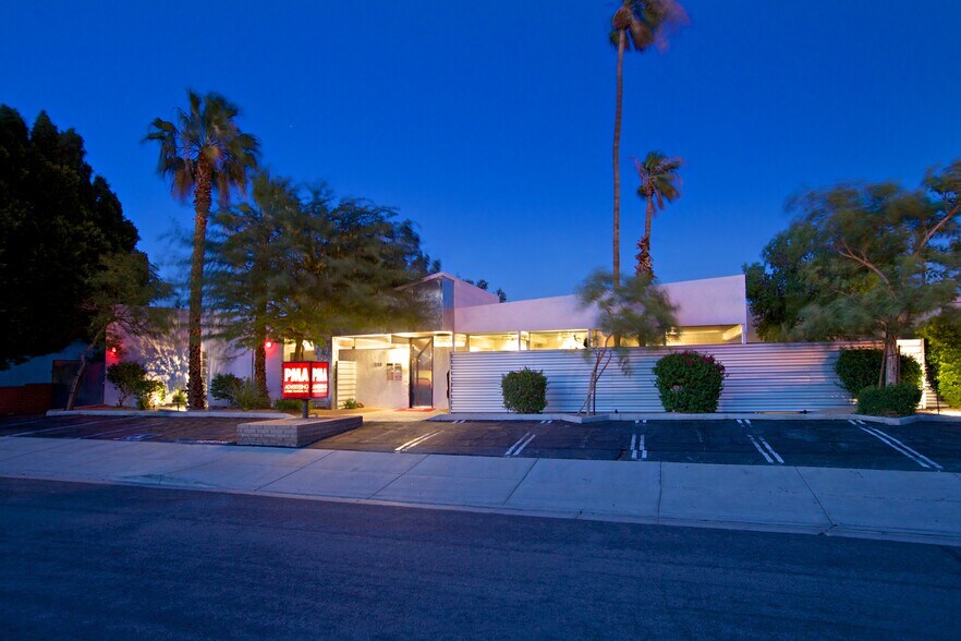 More Photos Of 550 S Oleander Rd, Palm Springs Office For Lease