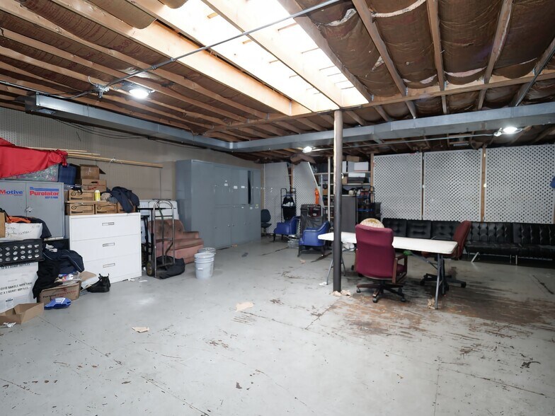 More Photos Of 5000 W Cermak Rd, Cicero Auto Repair For Sale