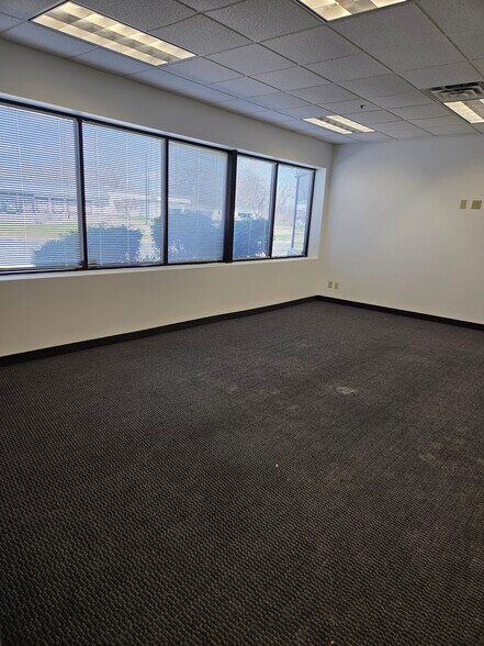 More Photos Of 4354-4396 W Round Lake Rd W, Arden Hills Light Manufacturing For Lease