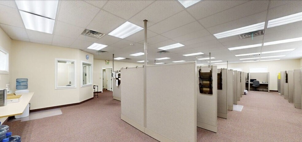 More Photos Of 1271 Port Dr, Clarkston Office For Sale