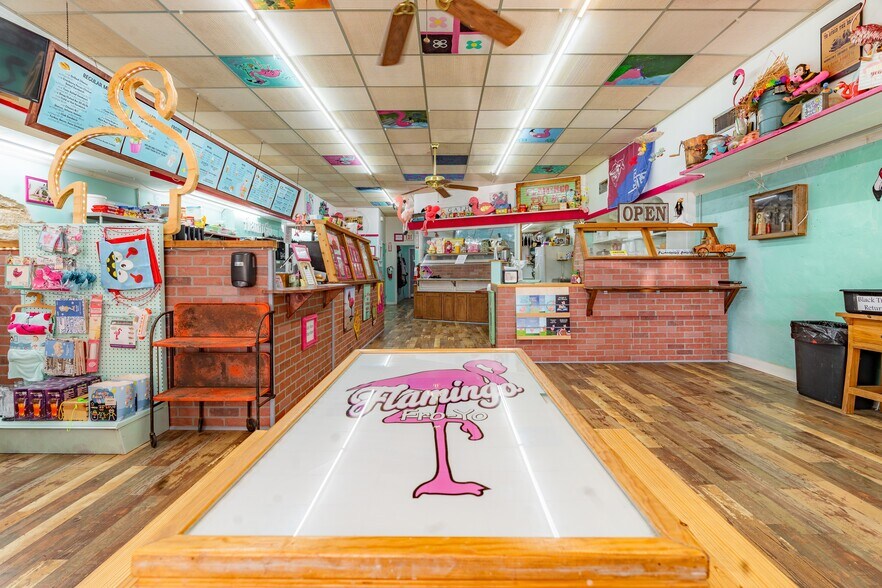 More Photos Of 105 N Main St, Hallettsville Restaurant For Sale