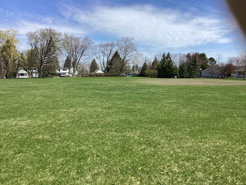 More Photos Of 2525 Oakwood Rd, Oak Creek Schools For Sale