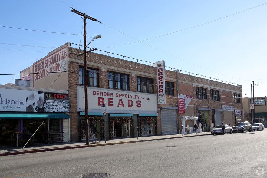 More Photos Of 417 E 8th St, Los Angeles Light Manufacturing For Lease