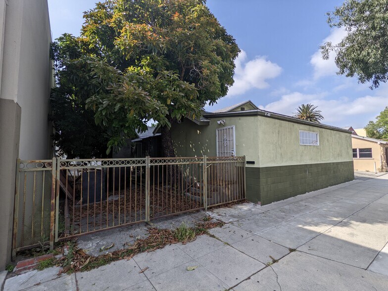 More Photos Of 1214 W Burbank Blvd, Burbank Loft Creative Space For Lease