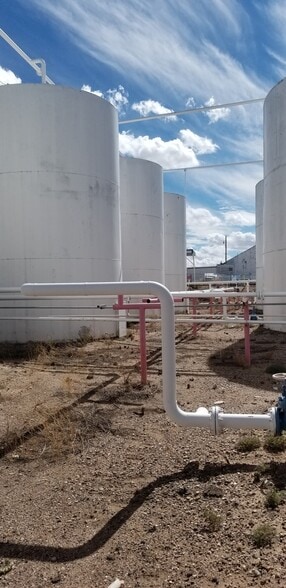 More Photos Of 4010 El Rey Rd, Albuquerque Chemical Oil Refinery For Sale