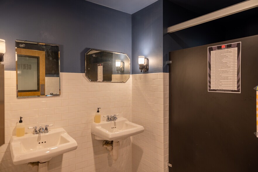 More Photos Of 743 Haywood Rd, Asheville Restaurant For Sale