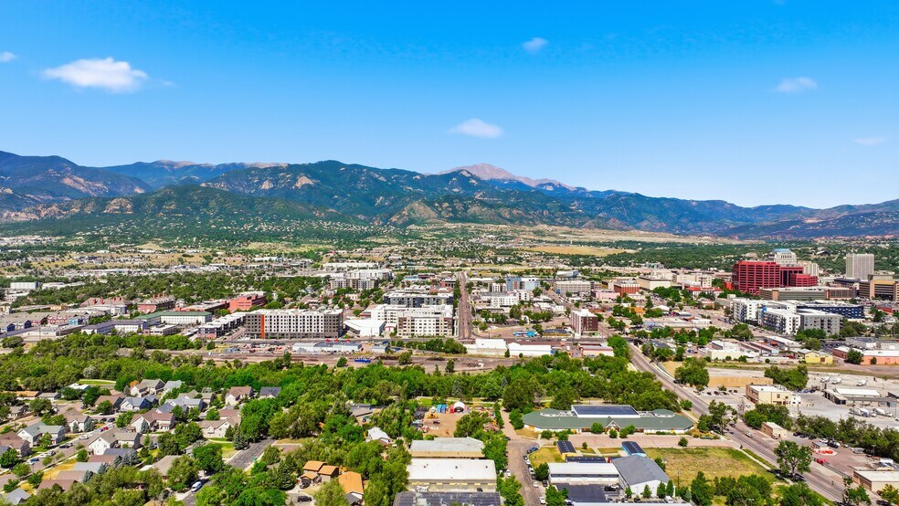 More Photos Of 535 E Cimarron St, Colorado Springs Warehouse For Sale