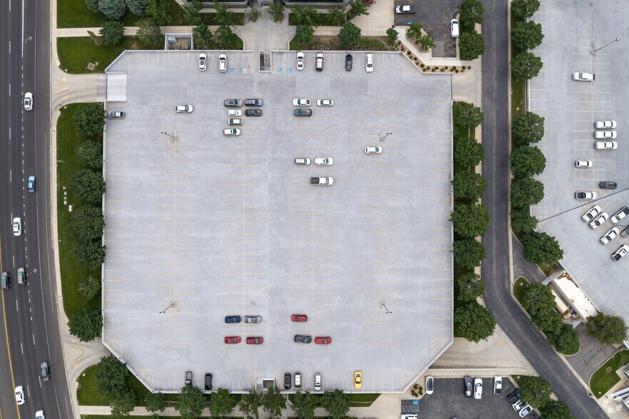 More Photos Of 6955-6965 S Union Park Ctr, Cottonwood Heights Unknown For Lease