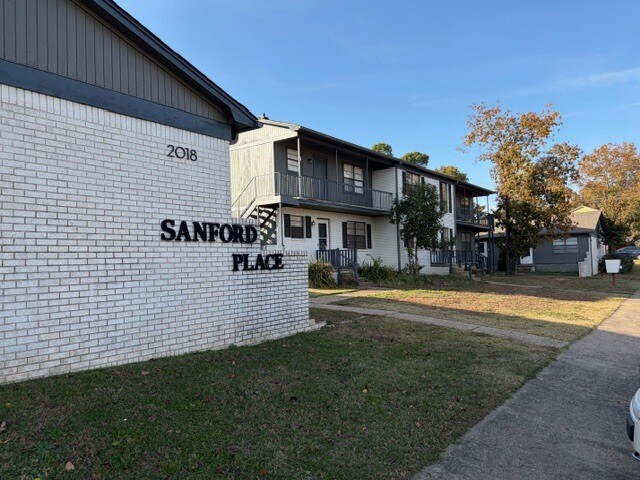 Primary Photo Of 2018 Sanford Dr, Little Rock Apartments For Sale