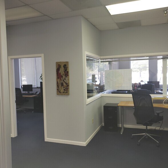 More Photos Of 1005 Terra Nova Blvd, Pacifica Office For Sale