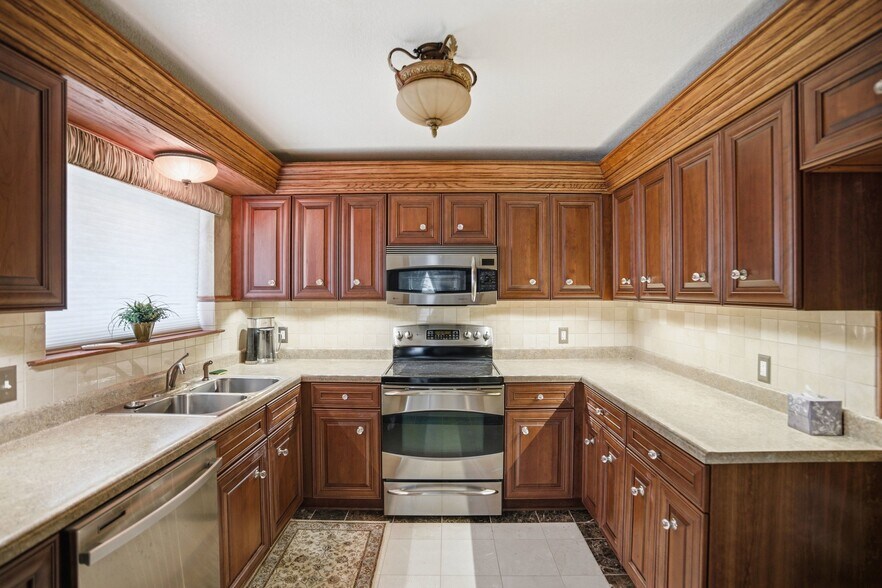 More Photos Of 18617 E State Highway 29, Buchanan Dam Apartments For Sale
