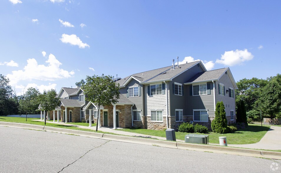 More Photos Of 3840 S Burdick St, Kalamazoo Apartments For Sale