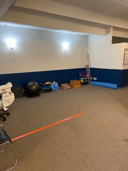 More Photos Of 5820 Oberlin Dr, San Diego Office For Sale
