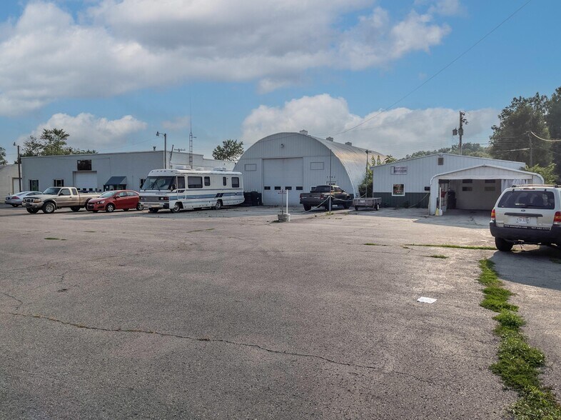 More Photos Of 1140 N Main St, Urbana Auto Dealership For Sale