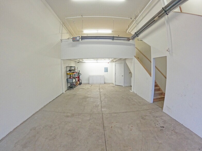 More Photos Of 29320 Industrial Way, Evergreen Self Storage For Sale