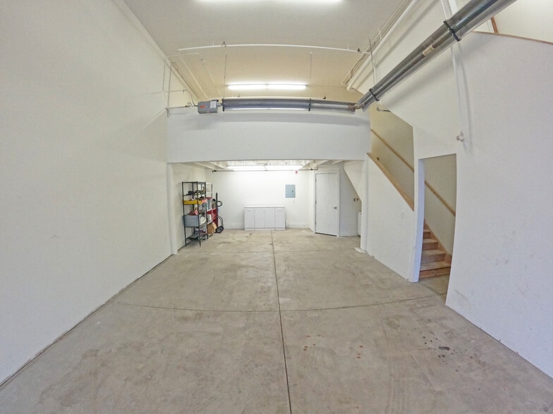 More Photos Of 29320 Industrial Way, Evergreen Self Storage For Sale