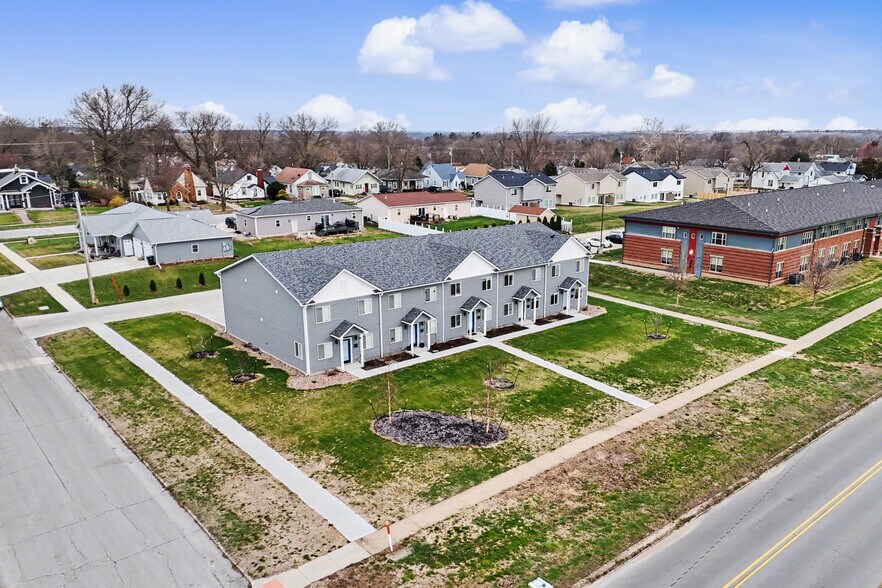 More Photos Of 2103 Willis Ave, Perry Multifamily For Sale