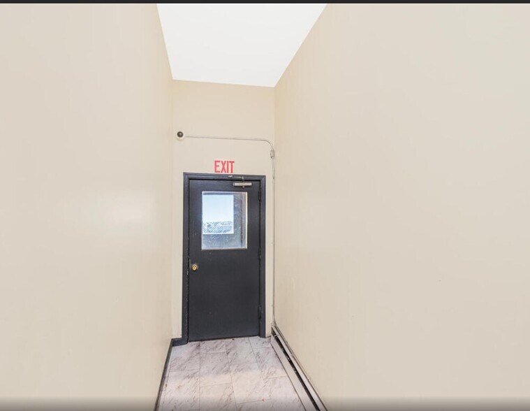 More Photos Of 156 Palisade Ave, Yonkers Multifamily For Sale