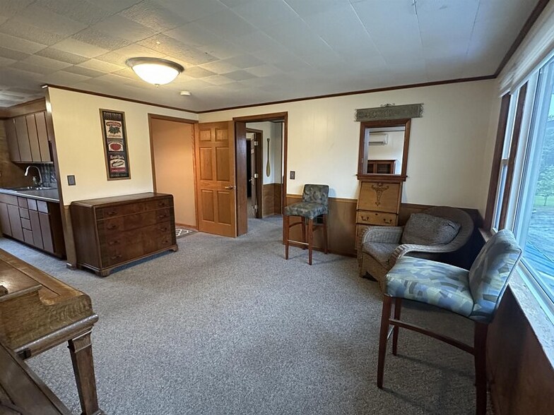 More Photos Of 102 Water St, Waupaca Office Residential For Sale