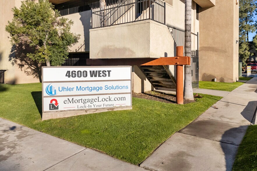 More Photos Of 4600 W American Ave, Bakersfield Office For Sale