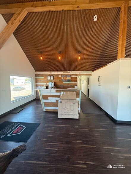 More Photos Of 418 N 9th Ave, Greeley Warehouse For Sale