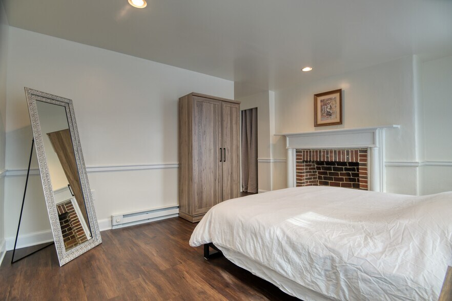 More Photos Of 201 Mansion Dr, Perryville Apartments For Sale