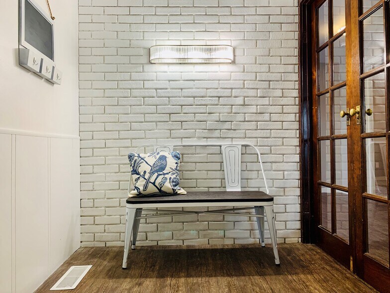 More Photos Of 108 S Main St, Scottville Storefront Retail Residential For Sale