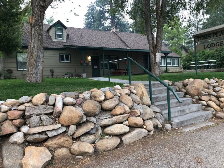 More Photos Of Tom's Place Resort Hwy 395, Crowley Lake Hotel For Sale