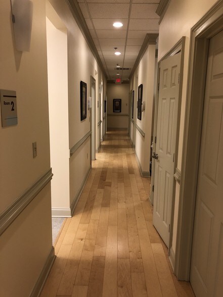 More Photos Of 1880 W Oak Pky, Marietta Loft Creative Space For Lease