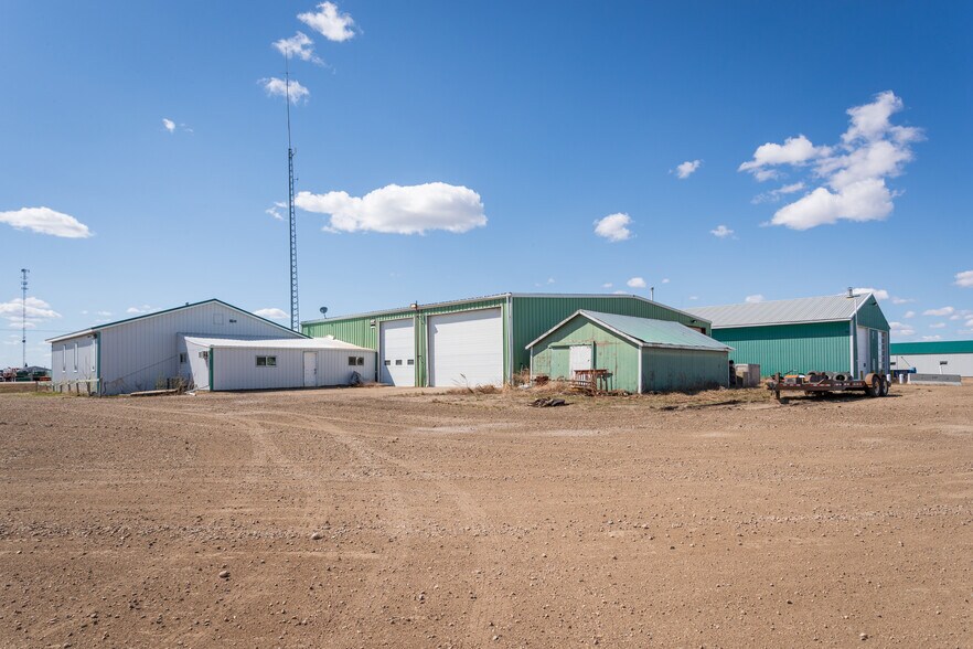 More Photos Of 310 Williams Industrial Dr, Neilburg Service For Sale
