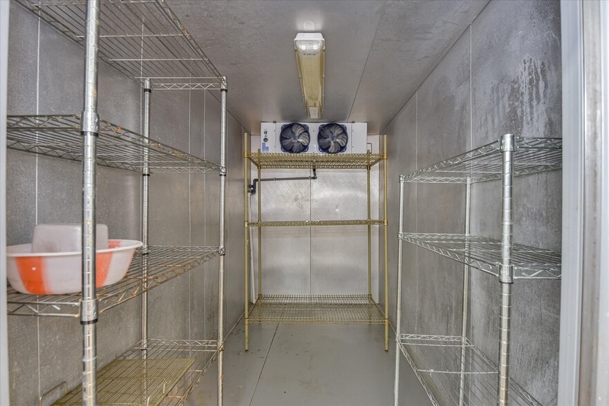 More Photos Of 115 Elm St, Lincolnton Restaurant For Lease