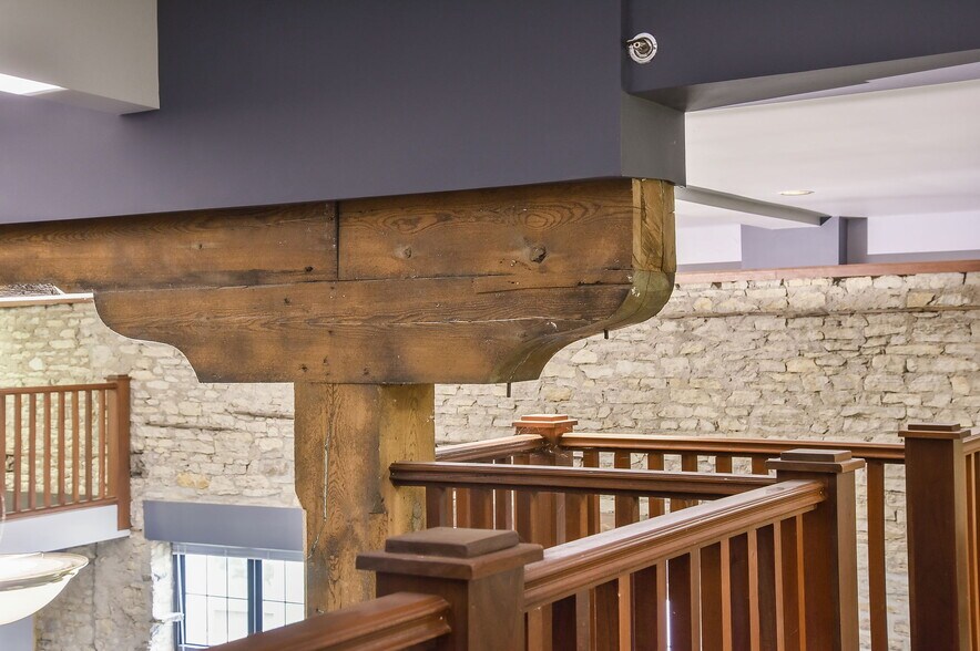 More Photos Of 30 S Shumway Ave, Batavia Office For Sale