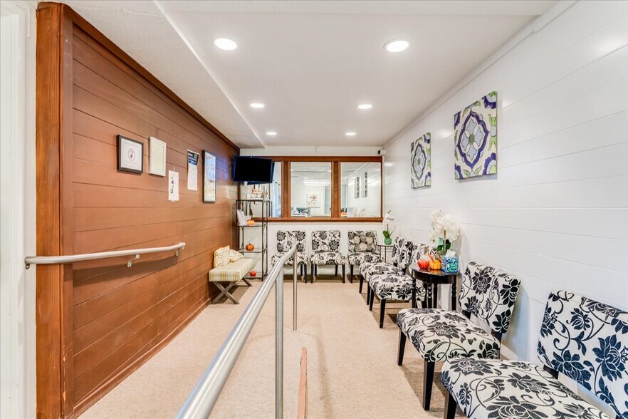 More Photos Of 1250 Peach St, San Luis Obispo Medical For Sale