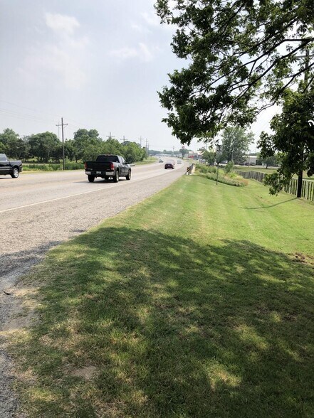 More Photos Of 1128 US 377, Pilot Point Land For Sale