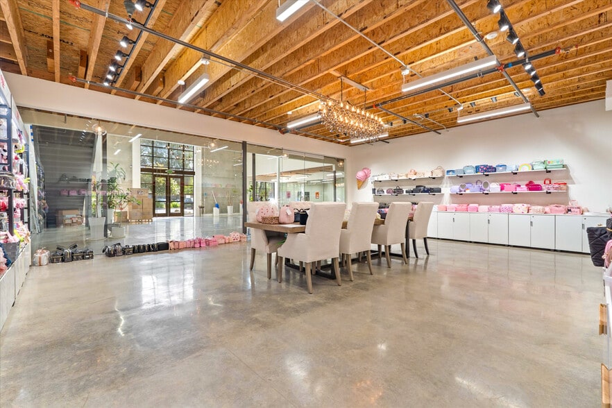 More Photos Of 2001 Saturn St, Monterey Park Light Distribution For Sale
